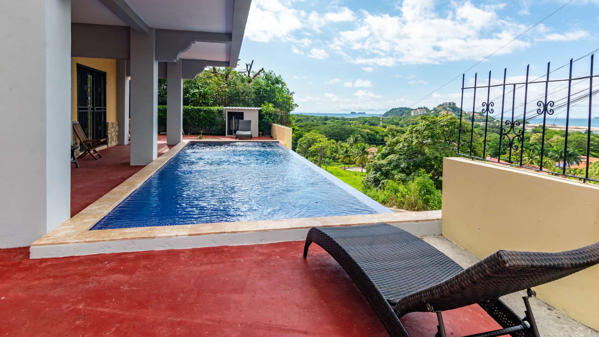 Omega 5 1bedroom, 1bath Condo Flamingo Special Places