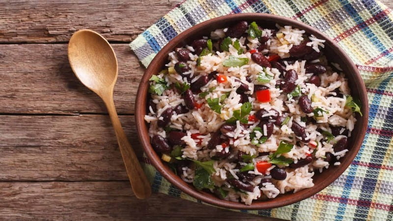 Bowl of Costa Rican food